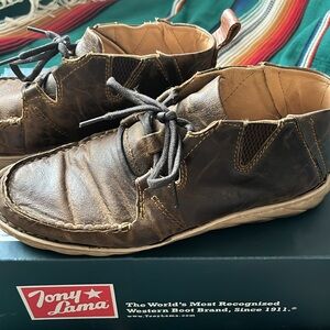 Tony Lama Men's Leather Shoes chukka style
